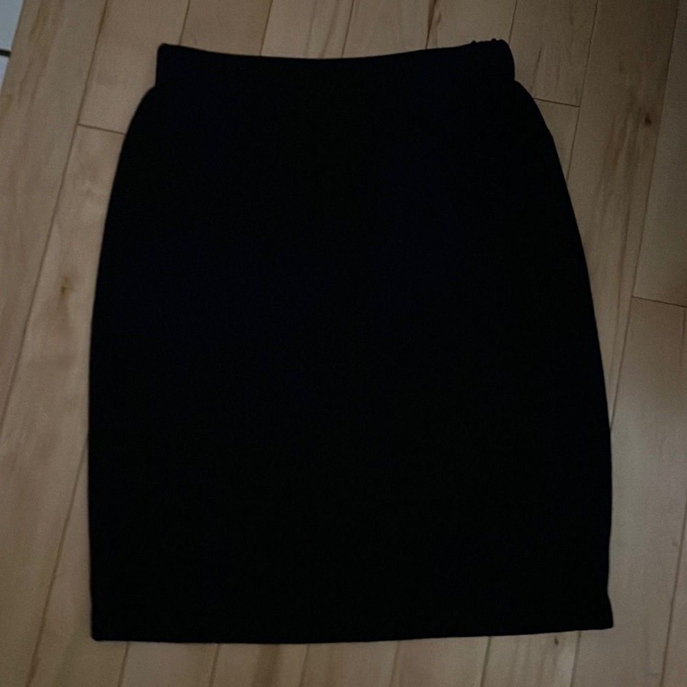 Vintage St John collection by Marie Gray knit black skirt size 12